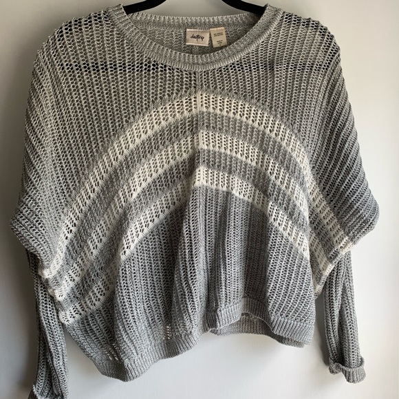 Daytrip Sweaters - Over sized sweater Daytrip Sweaters - Over sized sweater